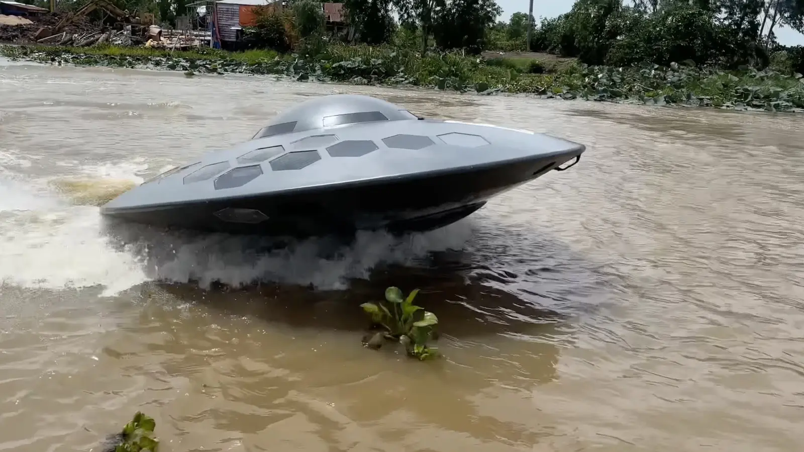Man Builds Flying Saucer That He Saw In His Dreams - Then Drives It Down A River