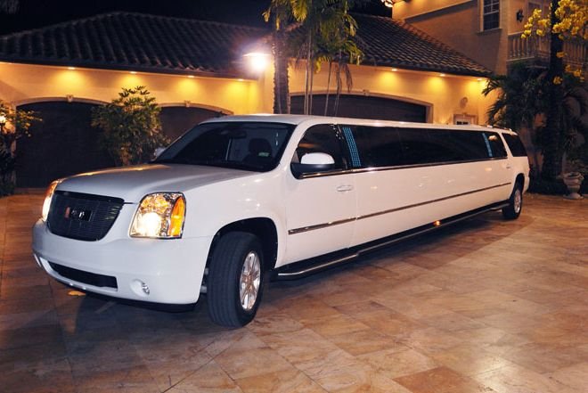 Luxury Denver Limo Service for Prom and Graduation Events